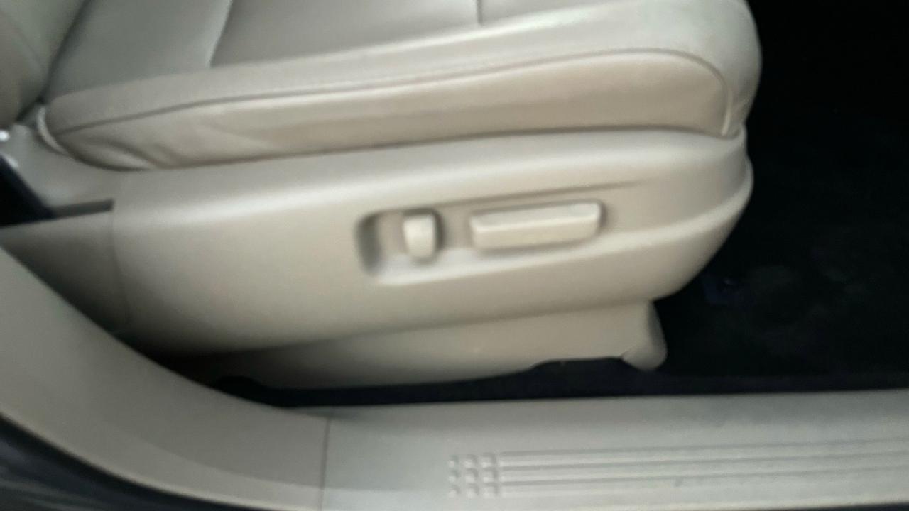 Honda Pilot Touring 4WD with DVD 2009