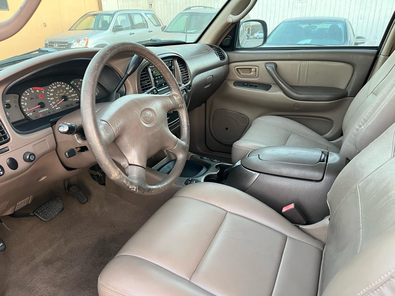 Toyota Sequoia Limited 2WD 2002