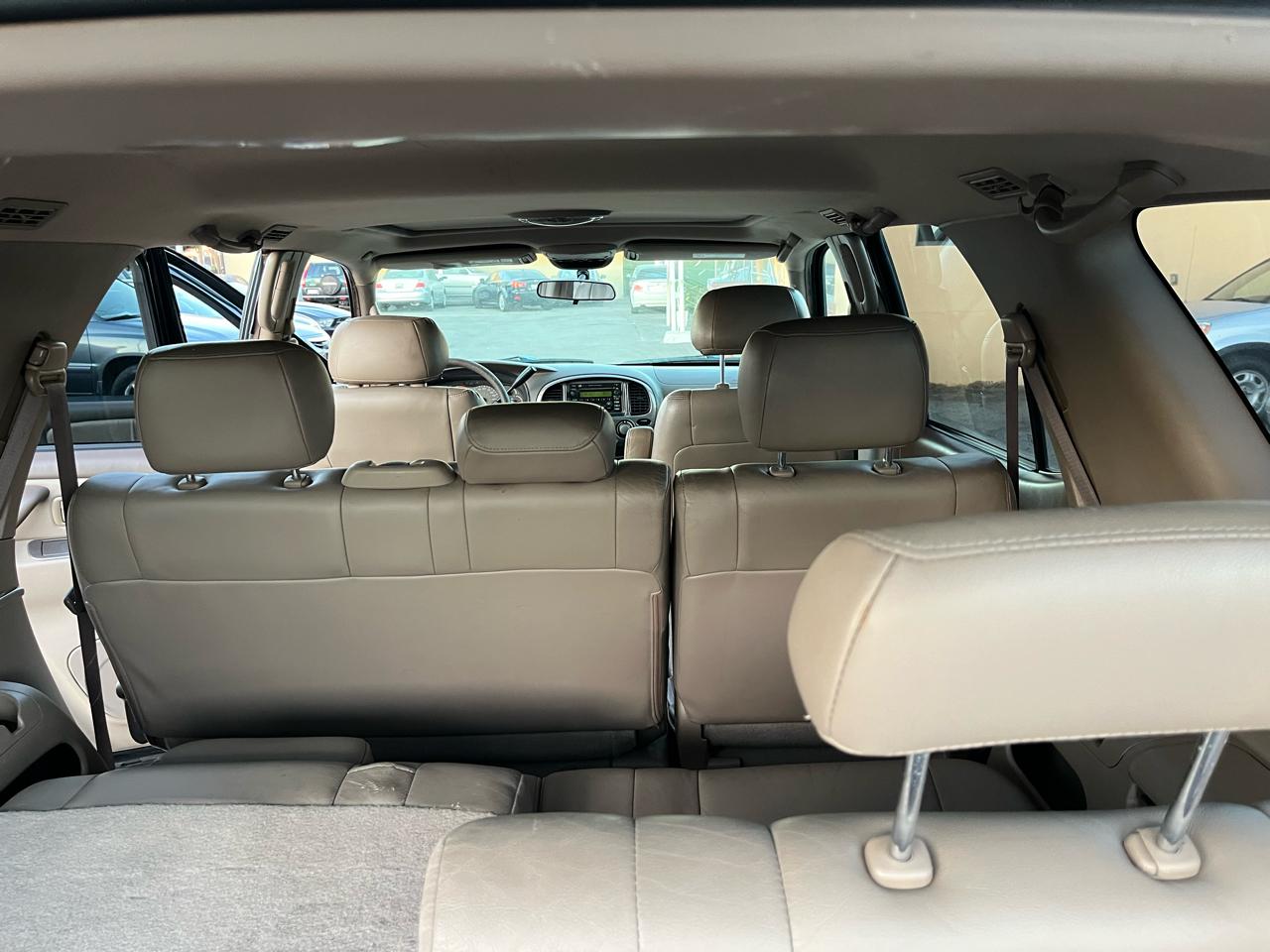 Toyota Sequoia Limited 2WD 2002
