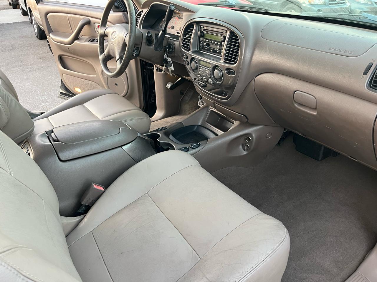 Toyota Sequoia Limited 2WD 2002