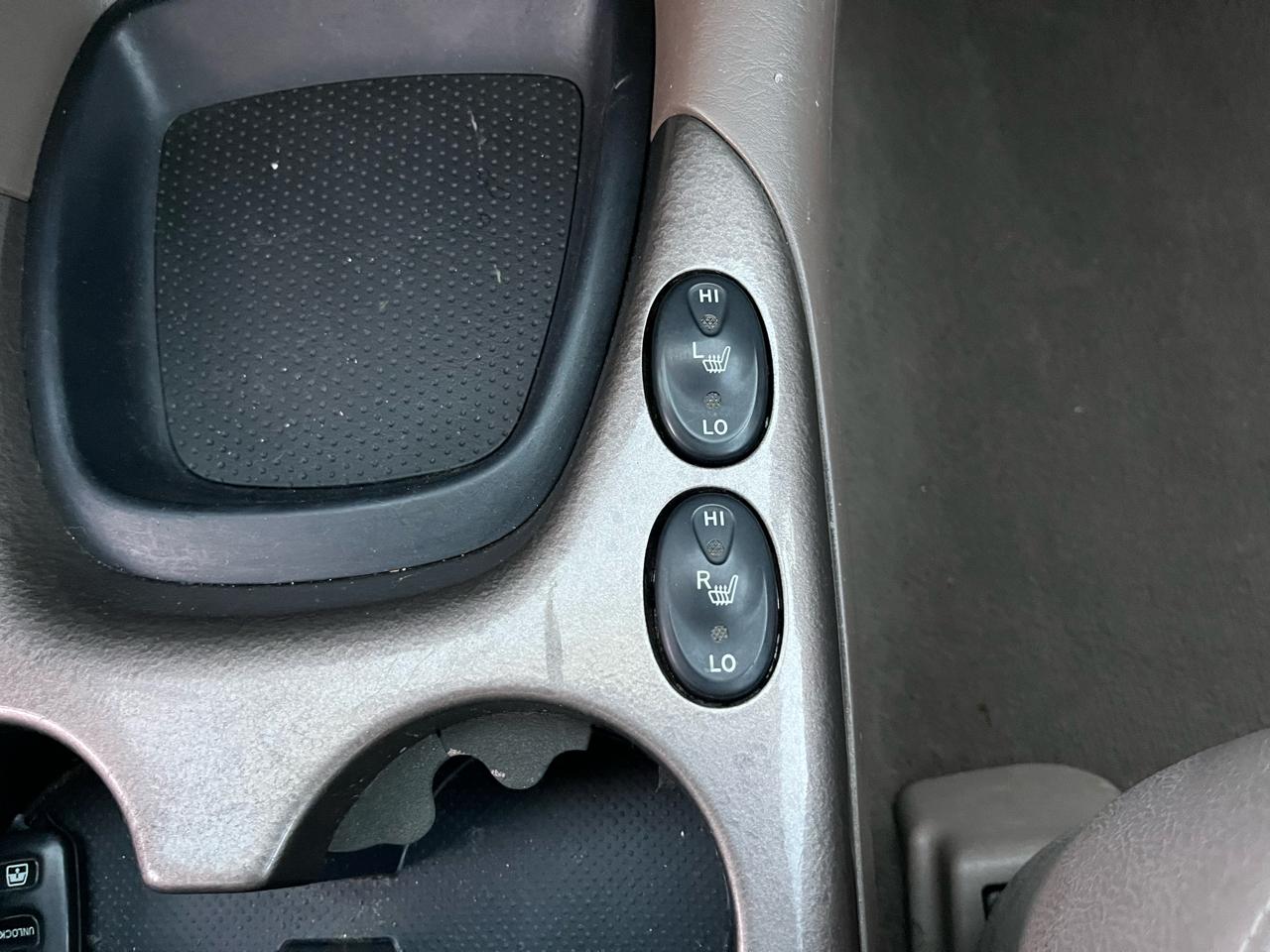 Toyota Sequoia Limited 2WD 2002
