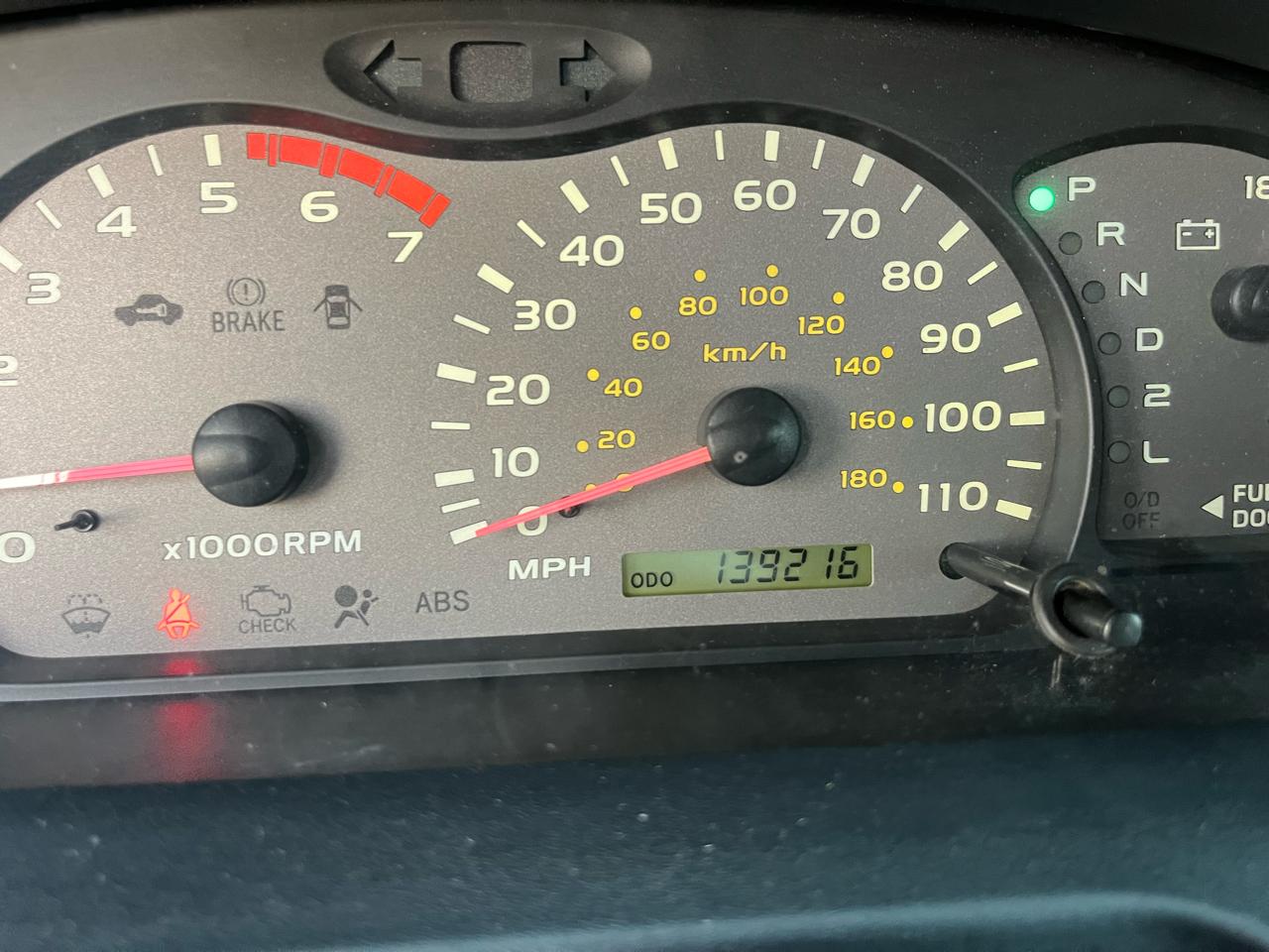 Toyota Sequoia Limited 2WD 2002
