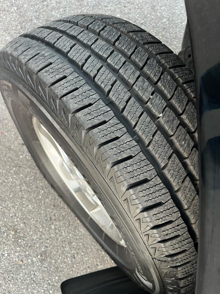 Toyota Sequoia Limited 2WD 2002