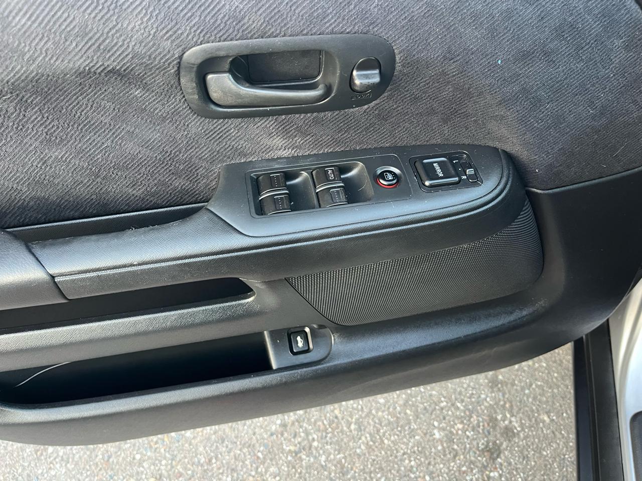 Honda CR-V LX 2WD AT 2005
