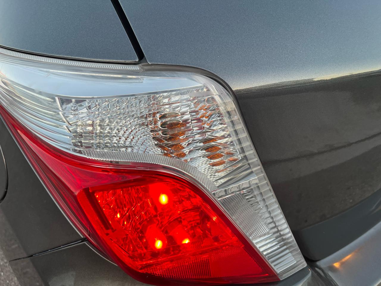 Toyota Yaris L 5-Door AT 2014