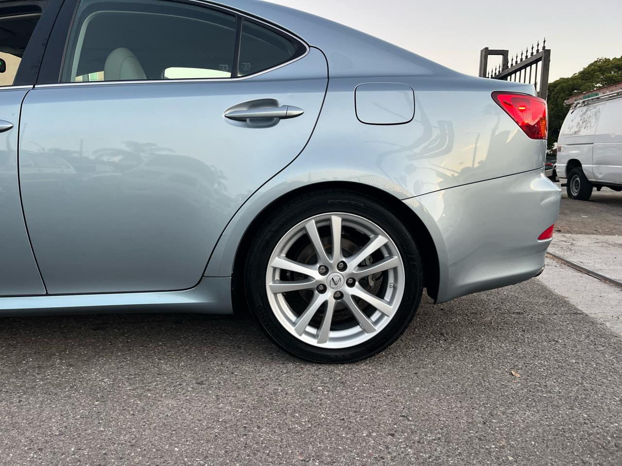 Lexus IS IS 250 6-Speed Sequential 2007