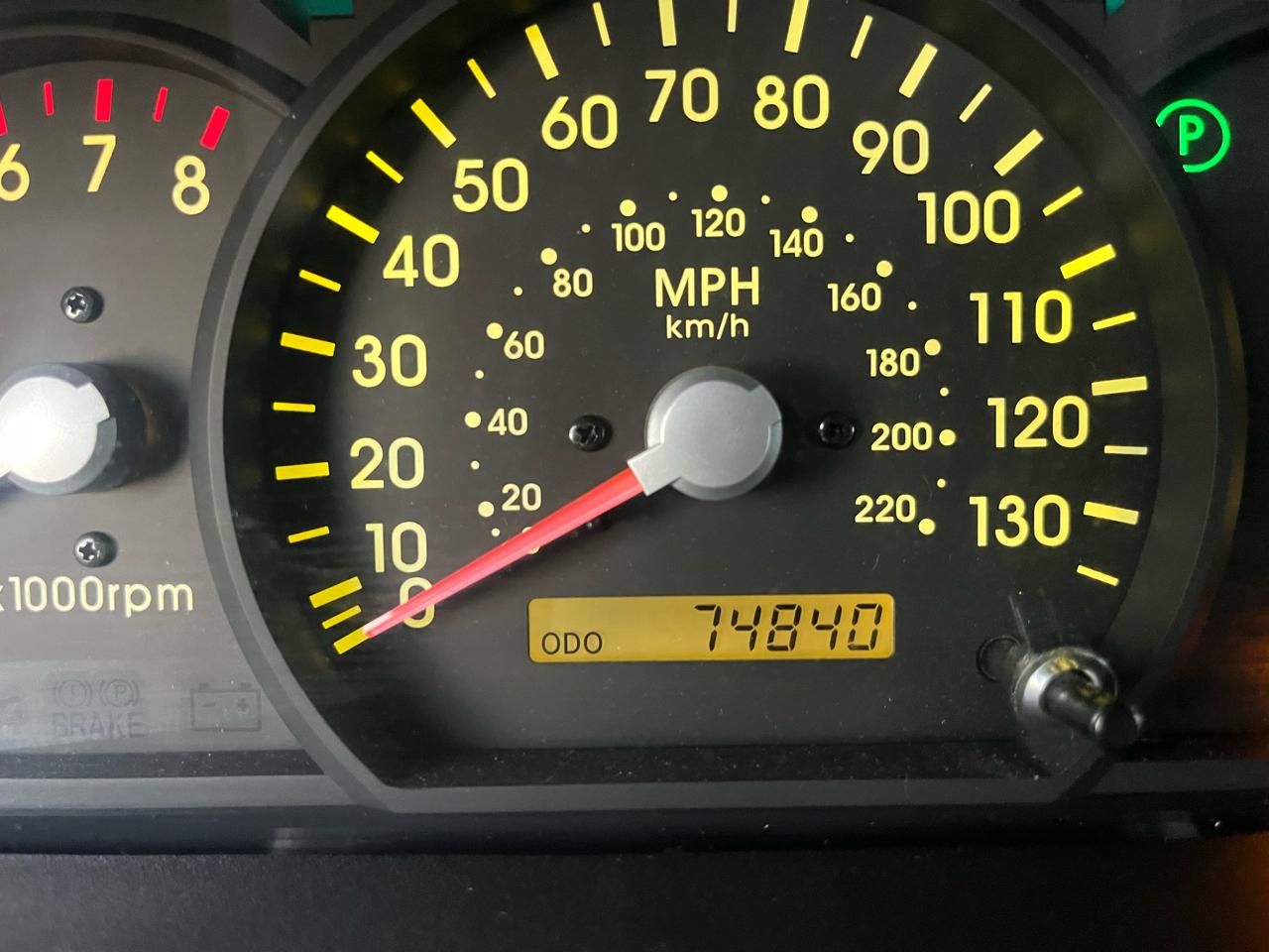 Kia Sorento LX 2WD 2004