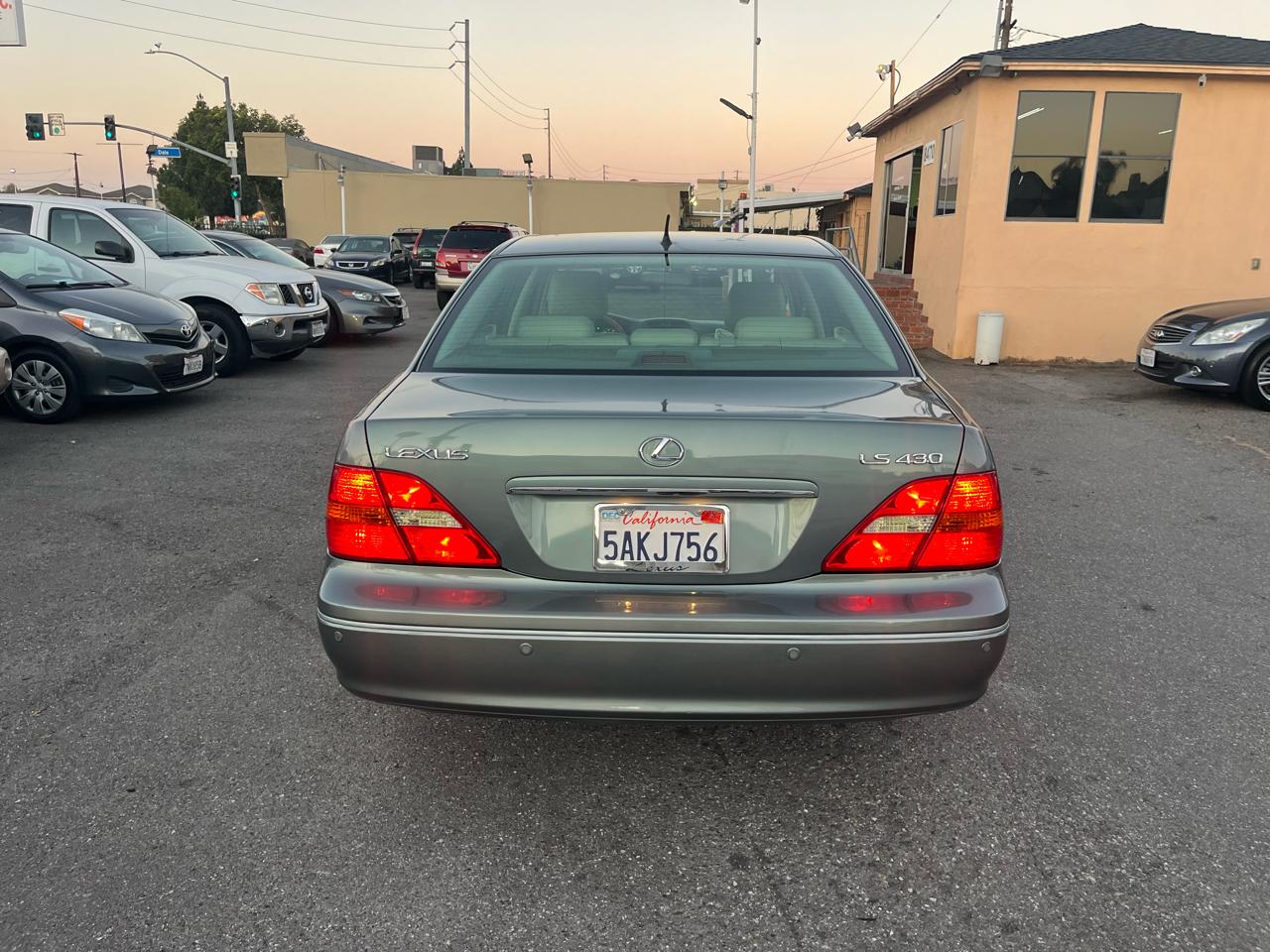 Lexus LS 430 Sedan 2003