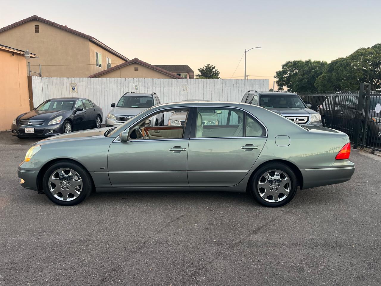 Lexus LS 430 Sedan 2003