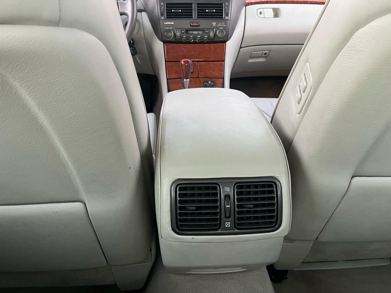 Lexus LS 430 Sedan 2003