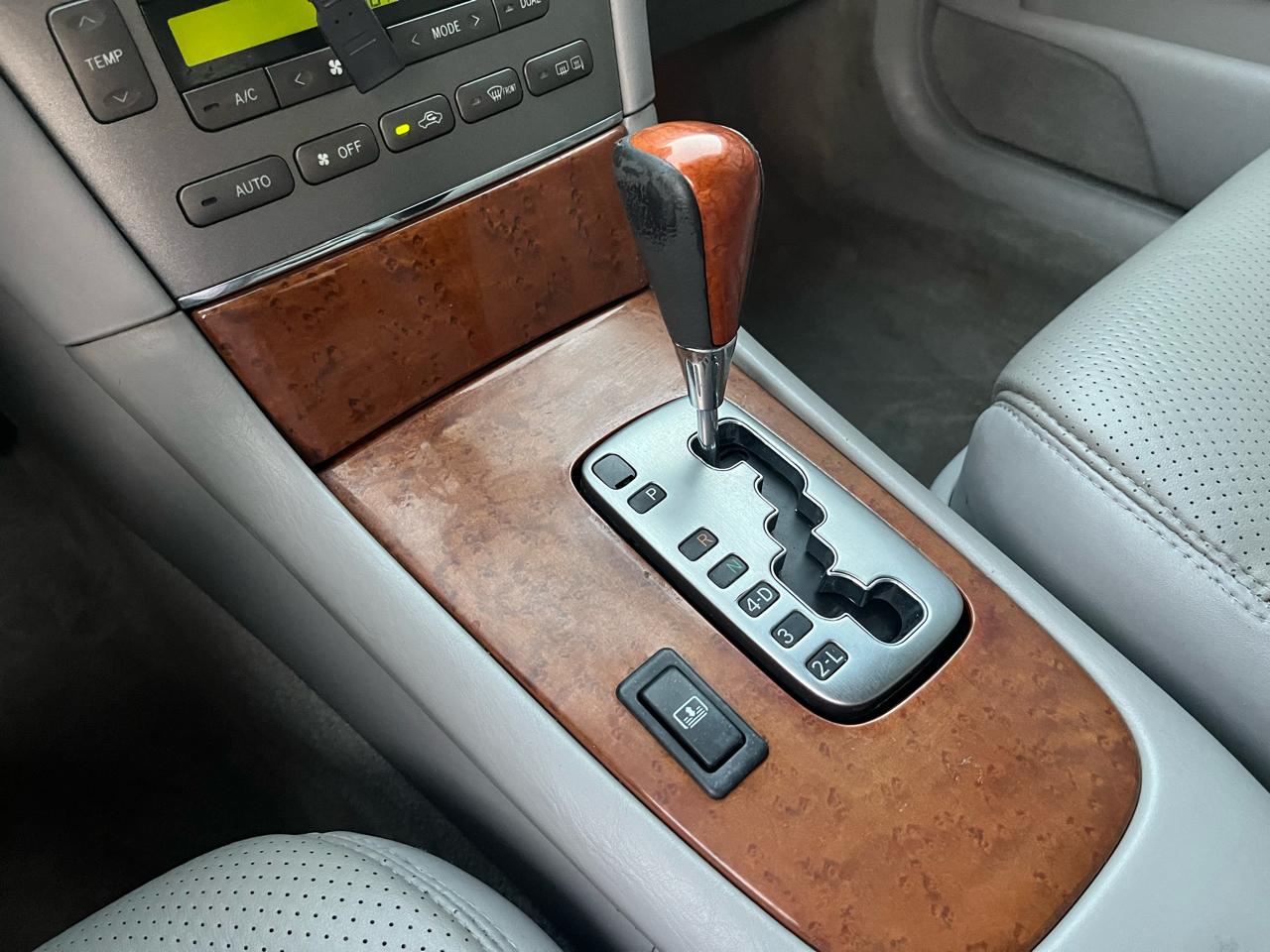 Lexus ES 330 Sedan 2005