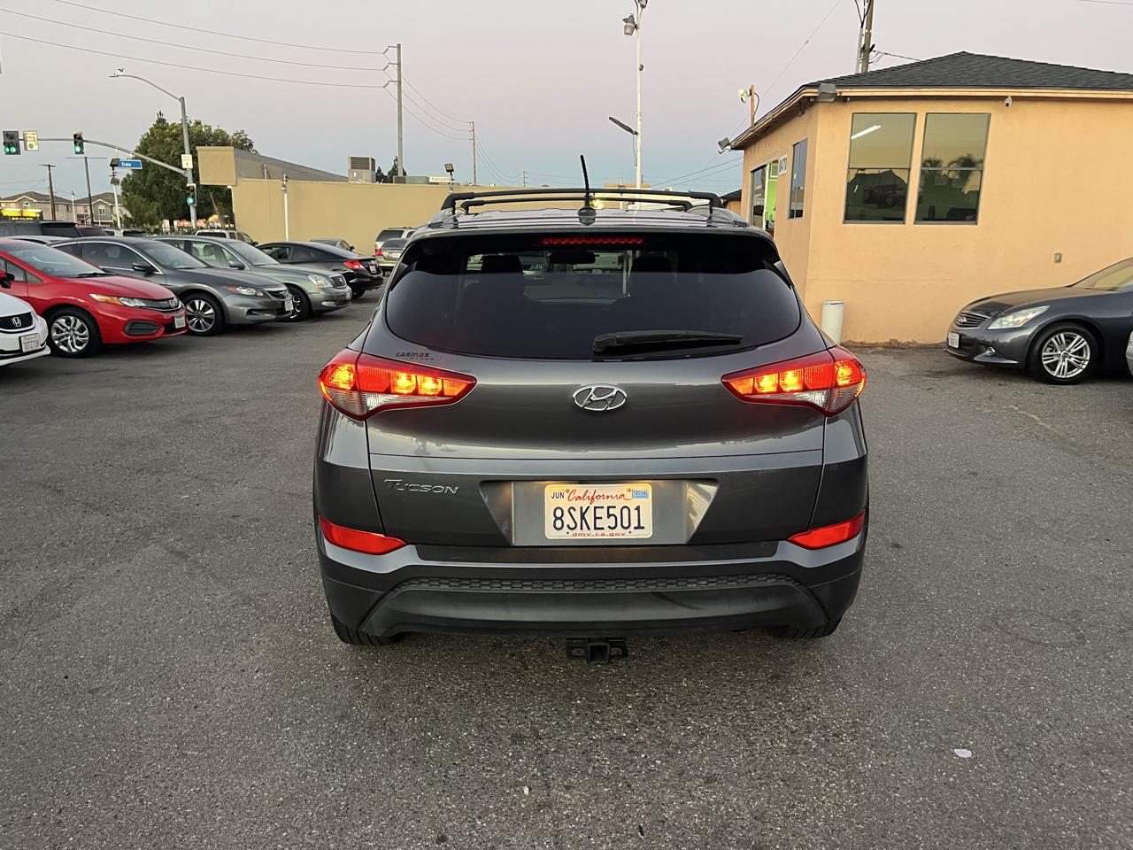 Hyundai Tucson SE 2017