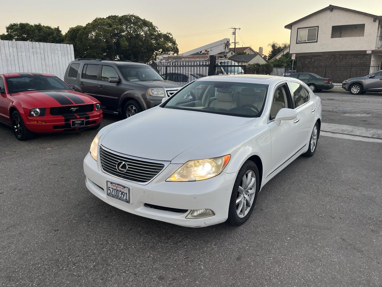 2007 Lexus LS 460 Luxury Sedan