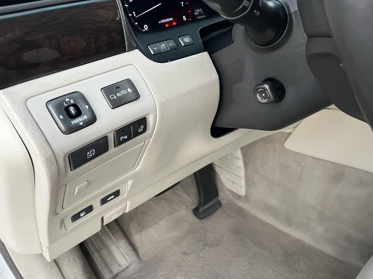 Lexus LS 460 Luxury Sedan 2007
