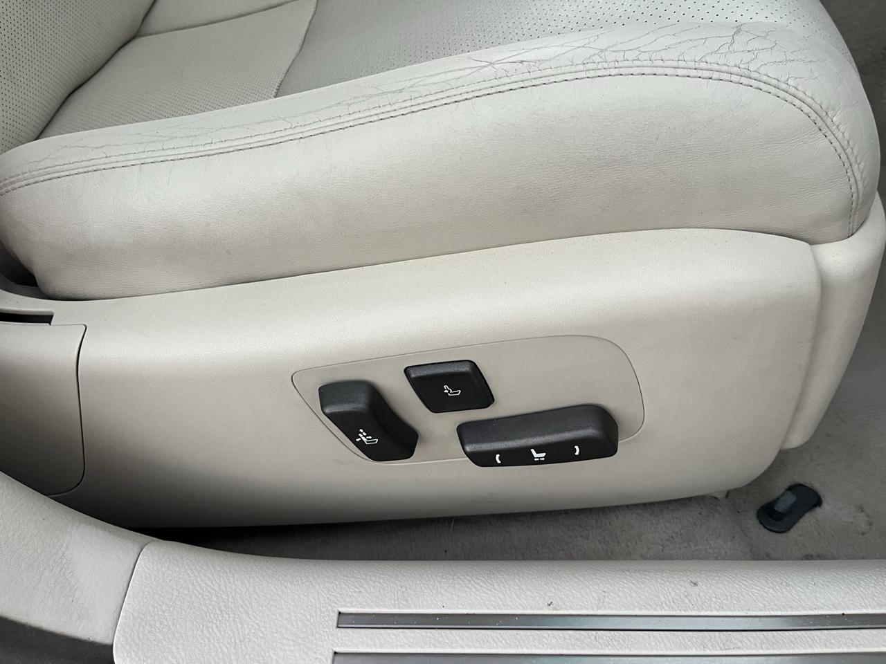 Lexus LS 460 Luxury Sedan 2007