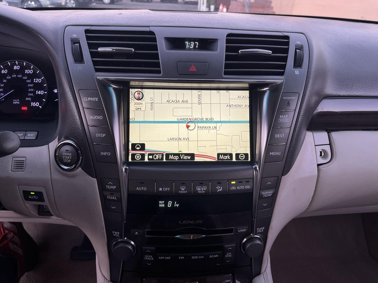 Lexus LS 460 Luxury Sedan 2007