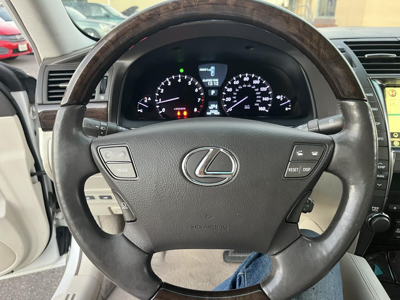 Lexus LS 460 Luxury Sedan 2007