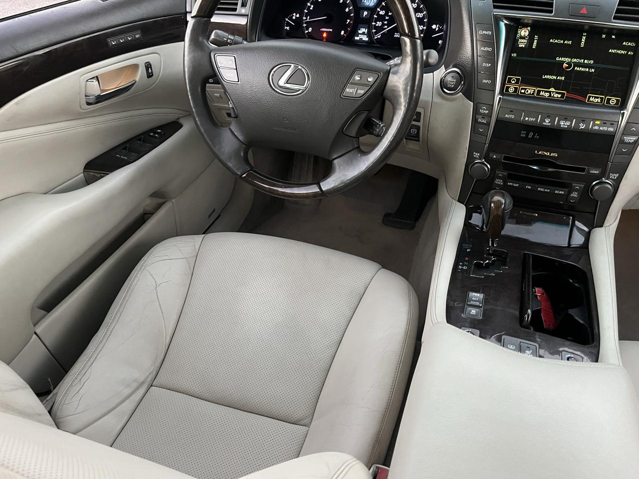 Lexus LS 460 Luxury Sedan 2007
