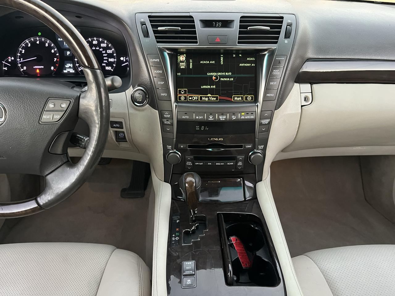 Lexus LS 460 Luxury Sedan 2007