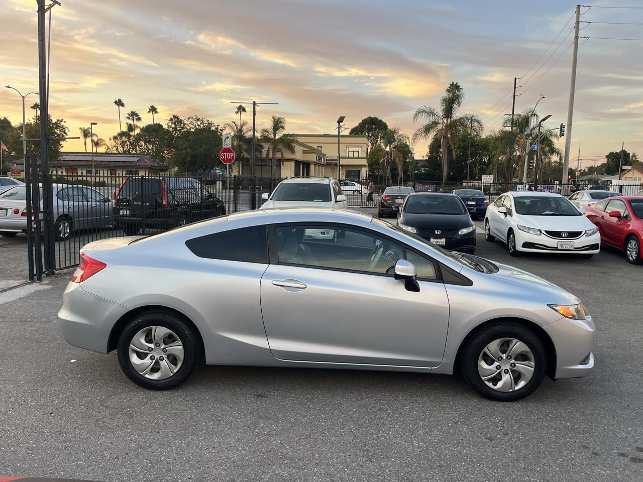 Honda Civic LX Coupe 5-Speed AT 2013