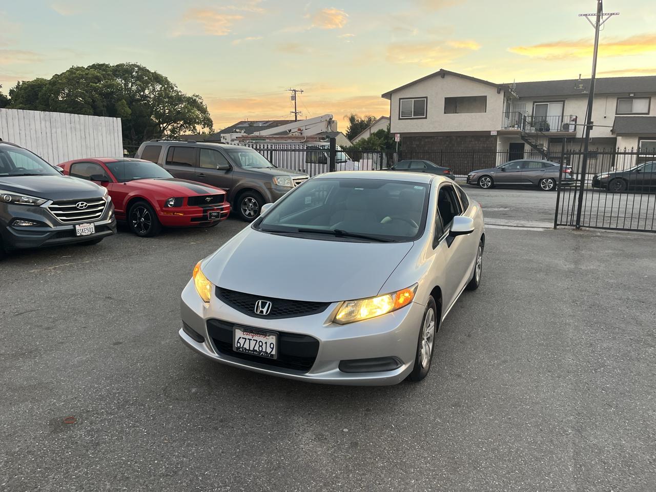 Honda Civic LX Coupe 5-Speed AT 2013