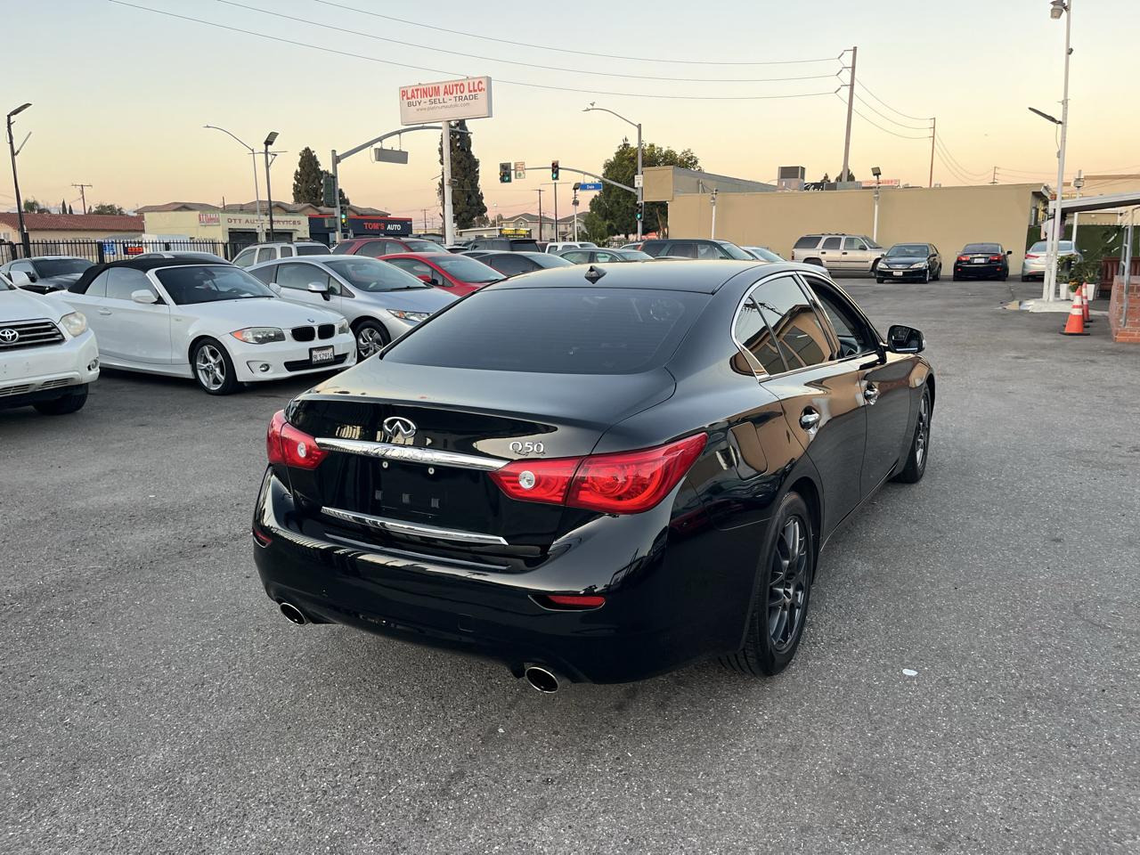 Infiniti Q50 Base 2015
