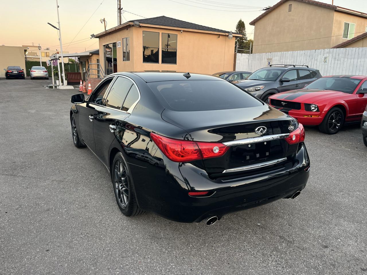 Infiniti Q50 Base 2015