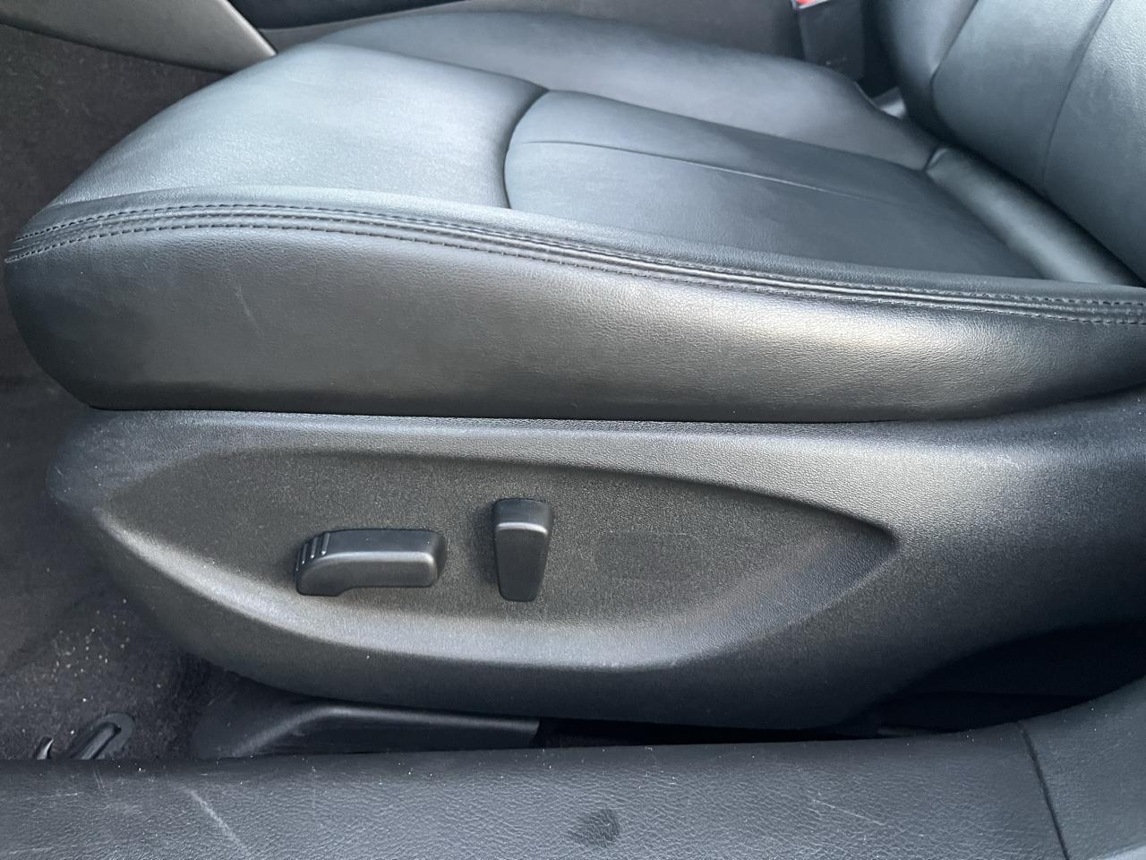 Infiniti Q50 Base 2015