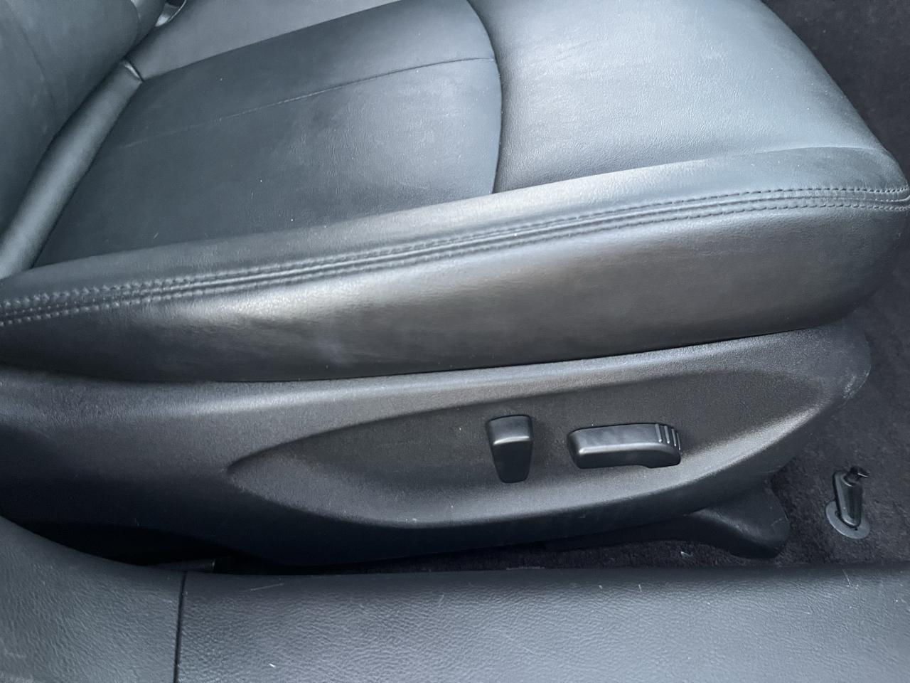 Infiniti Q50 Base 2015