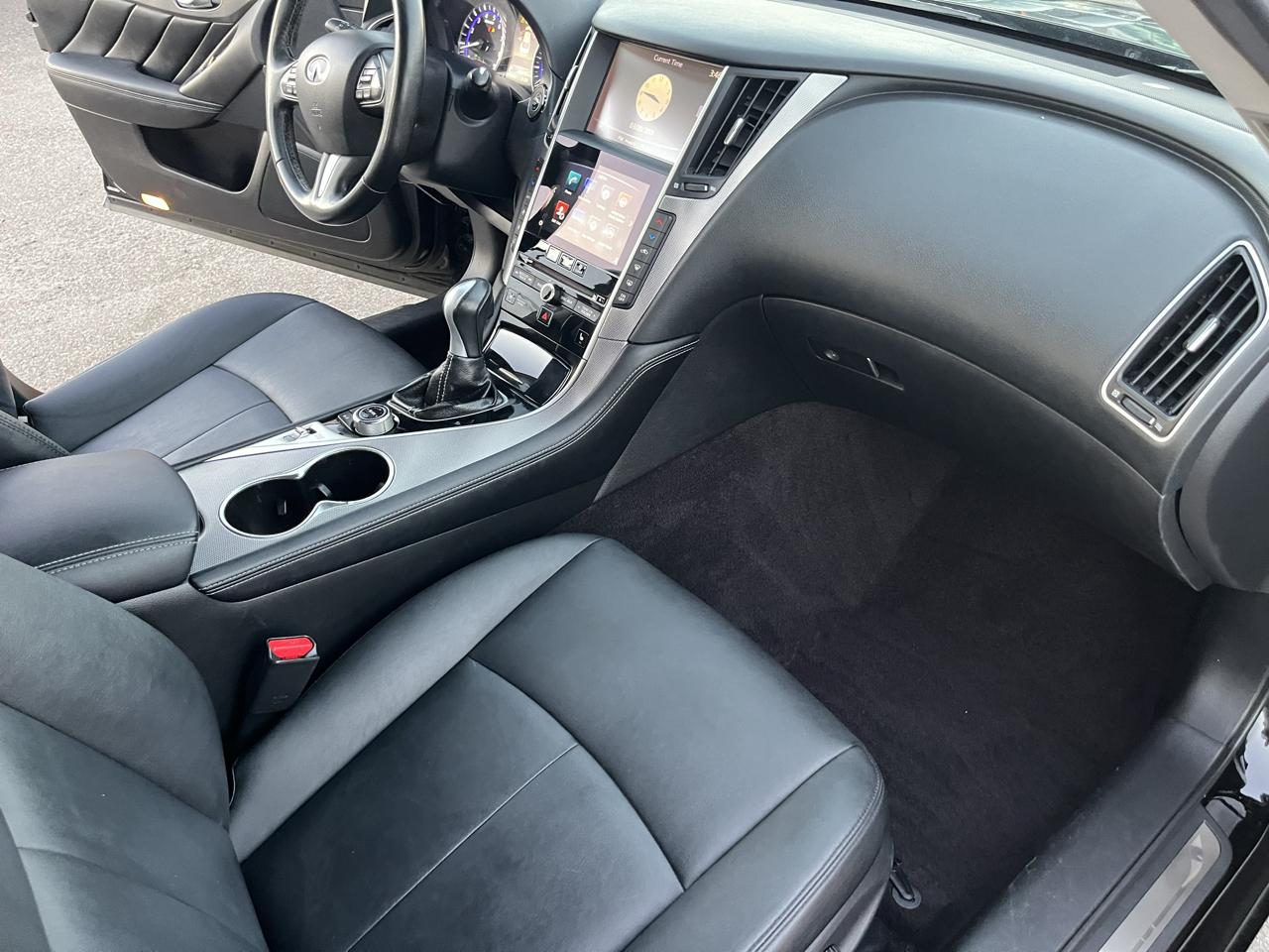 Infiniti Q50 Base 2015