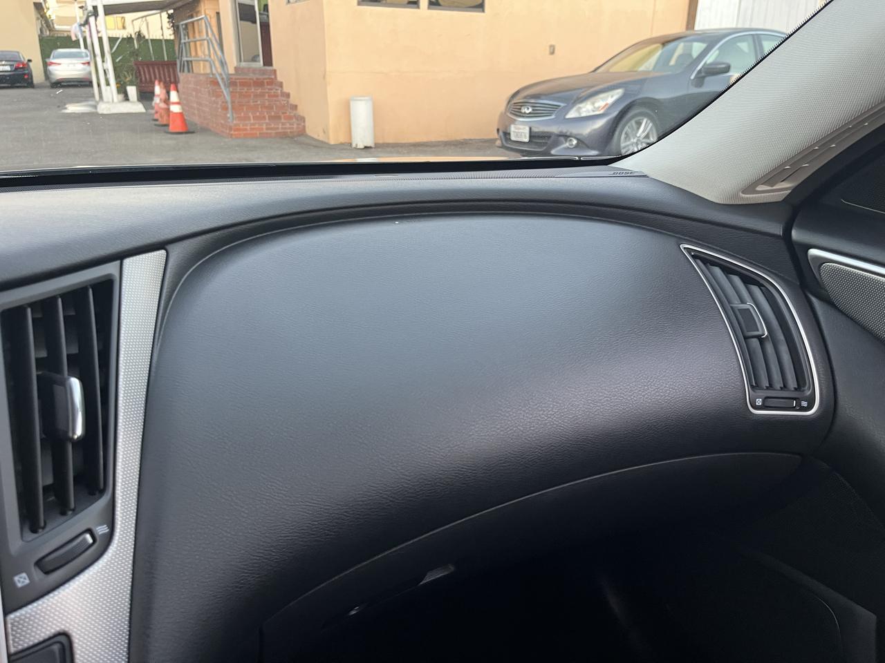 Infiniti Q50 Base 2015
