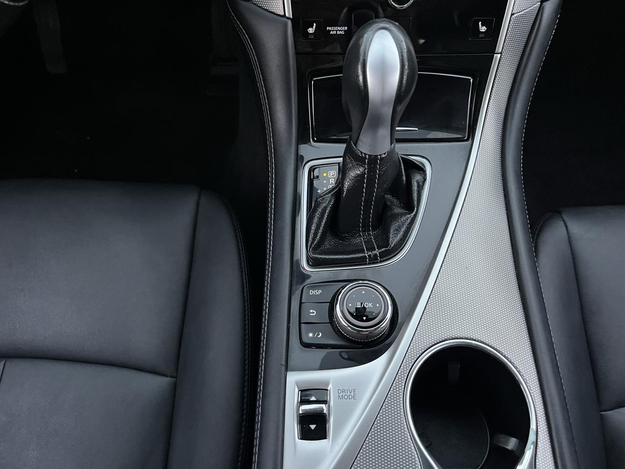 Infiniti Q50 Base 2015