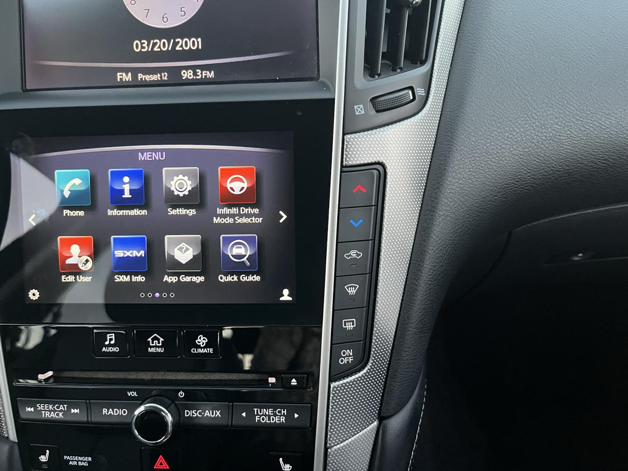 Infiniti Q50 Base 2015