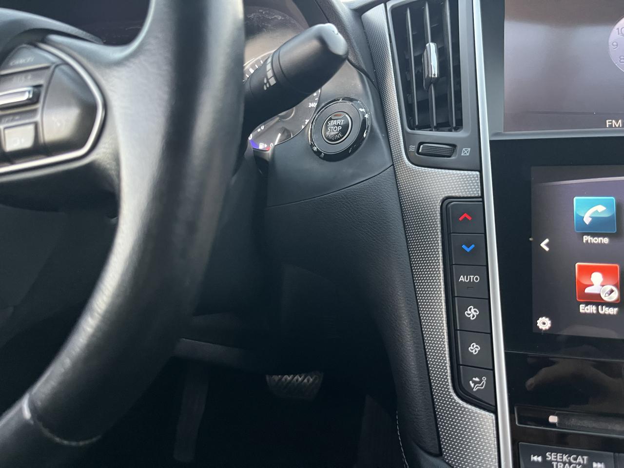 Infiniti Q50 Base 2015