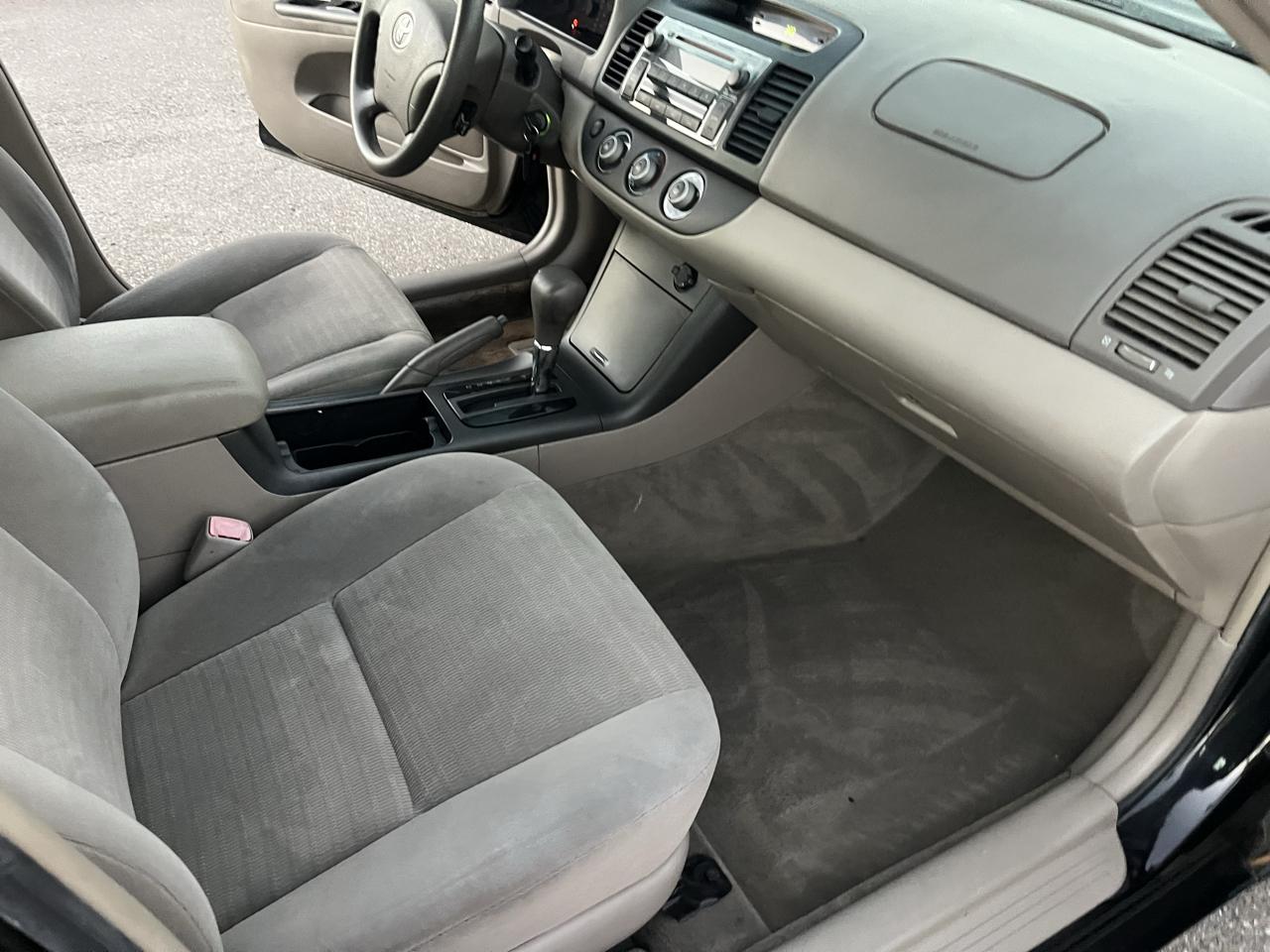 Toyota Camry Standard 2006