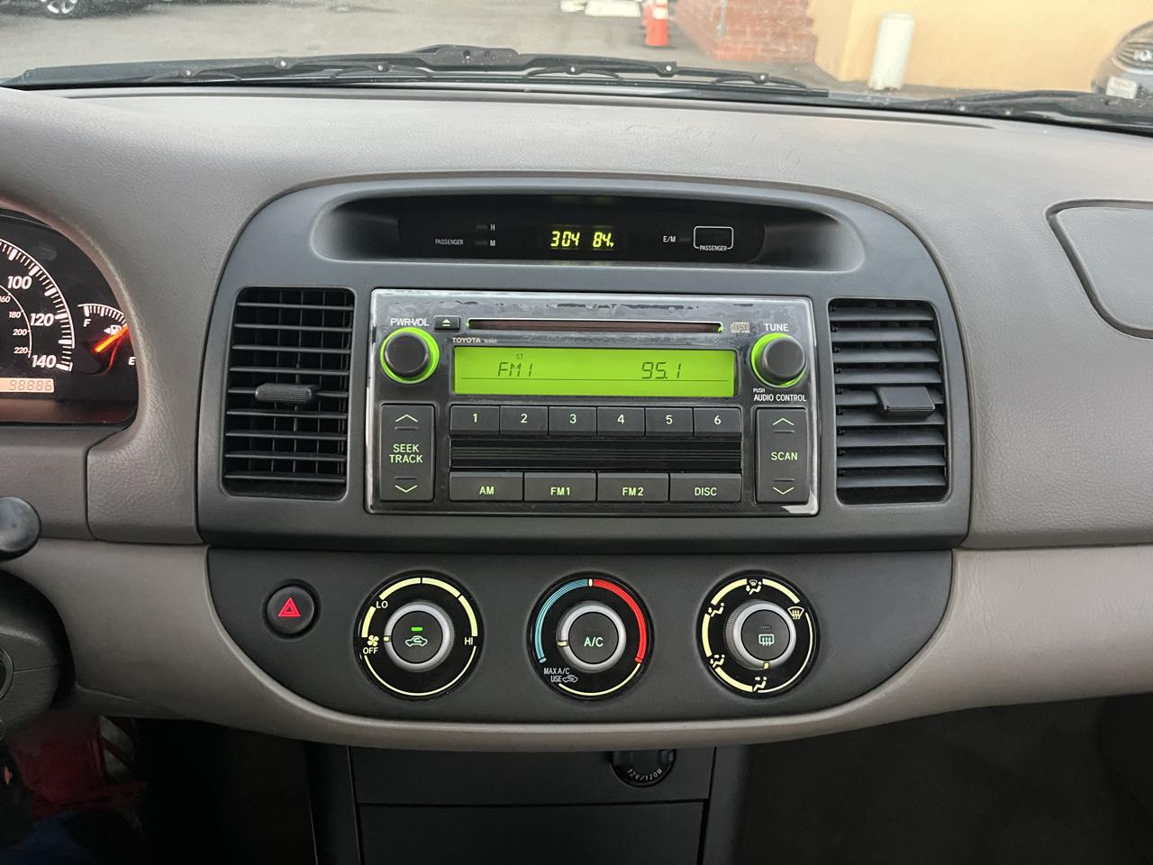 Toyota Camry Standard 2006