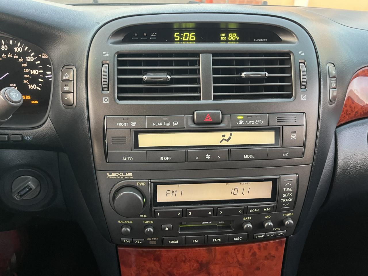 Lexus LS 430 Sedan 2006