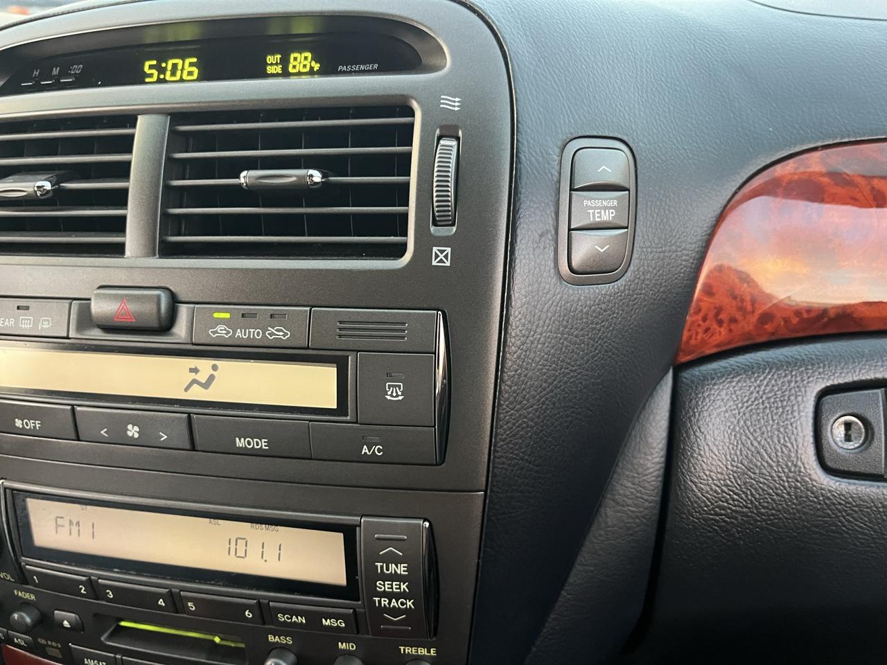 Lexus LS 430 Sedan 2006