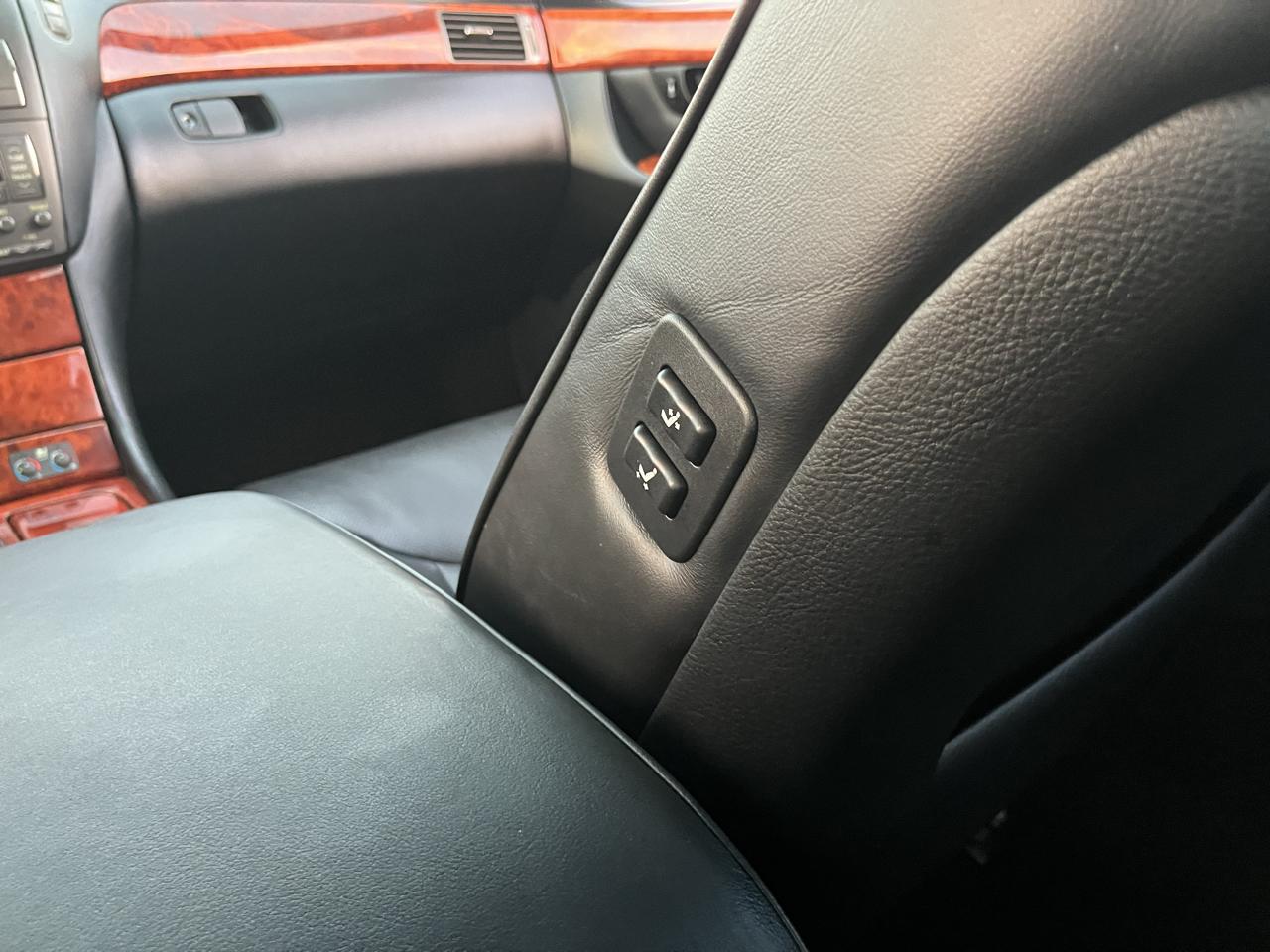 Lexus LS 430 Sedan 2006