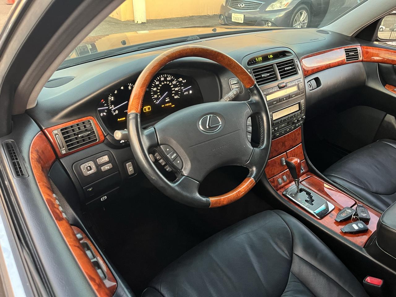 Lexus LS 430 Sedan 2006