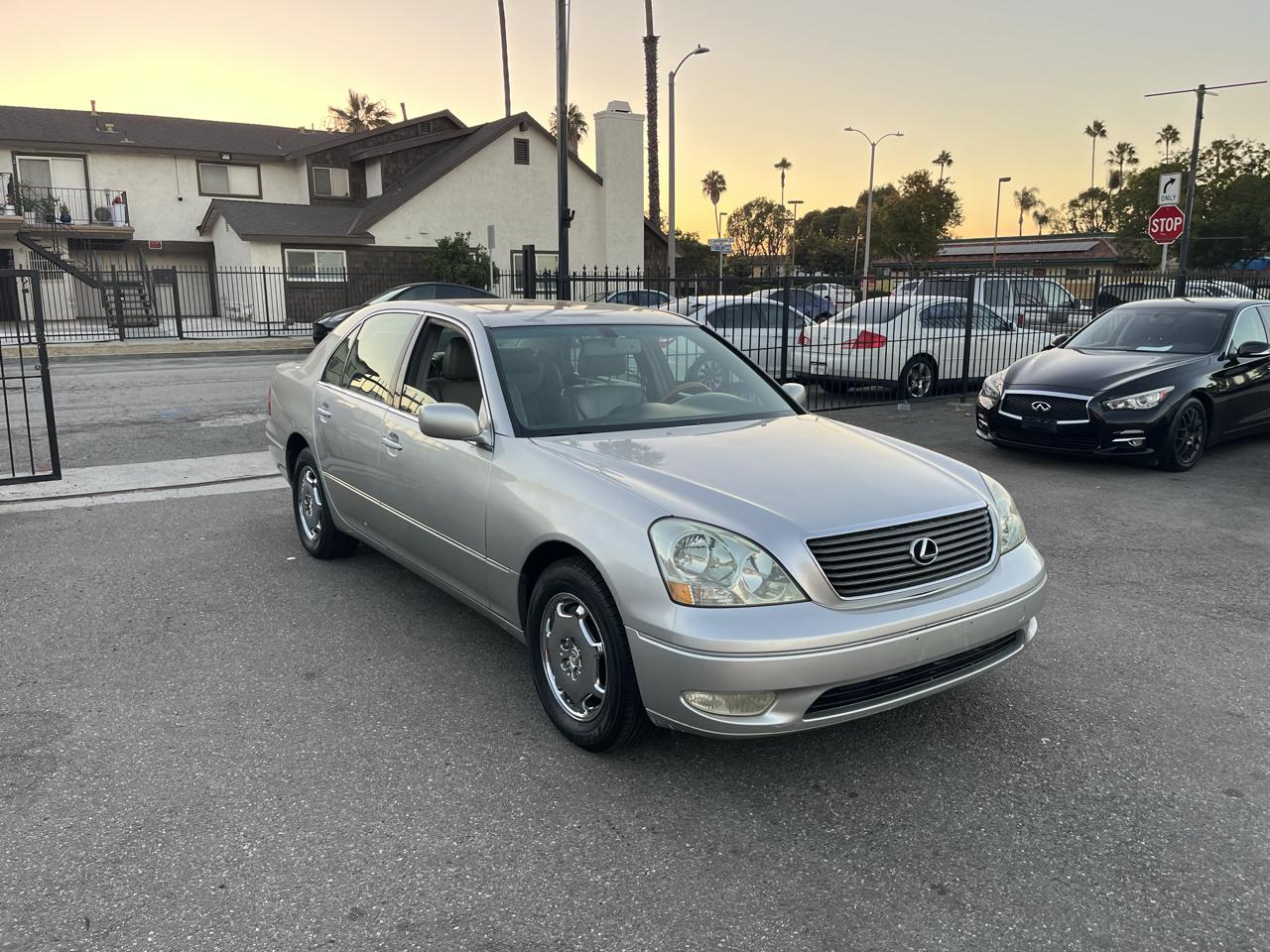 Lexus LS 430 Sedan 2002