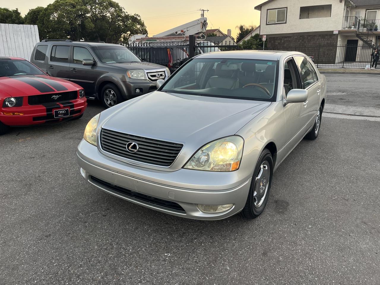 Lexus LS 430 Sedan 2002