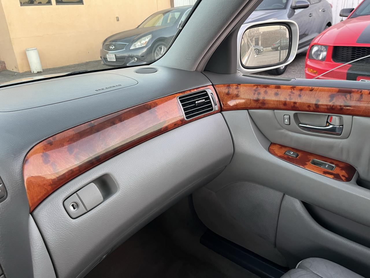 Lexus LS 430 Sedan 2002