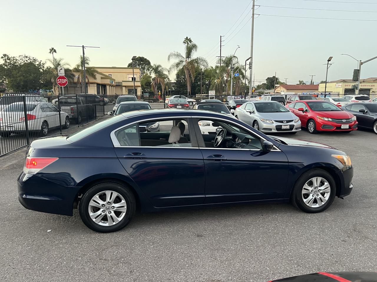 Honda Accord LX-P Sedan AT 2009