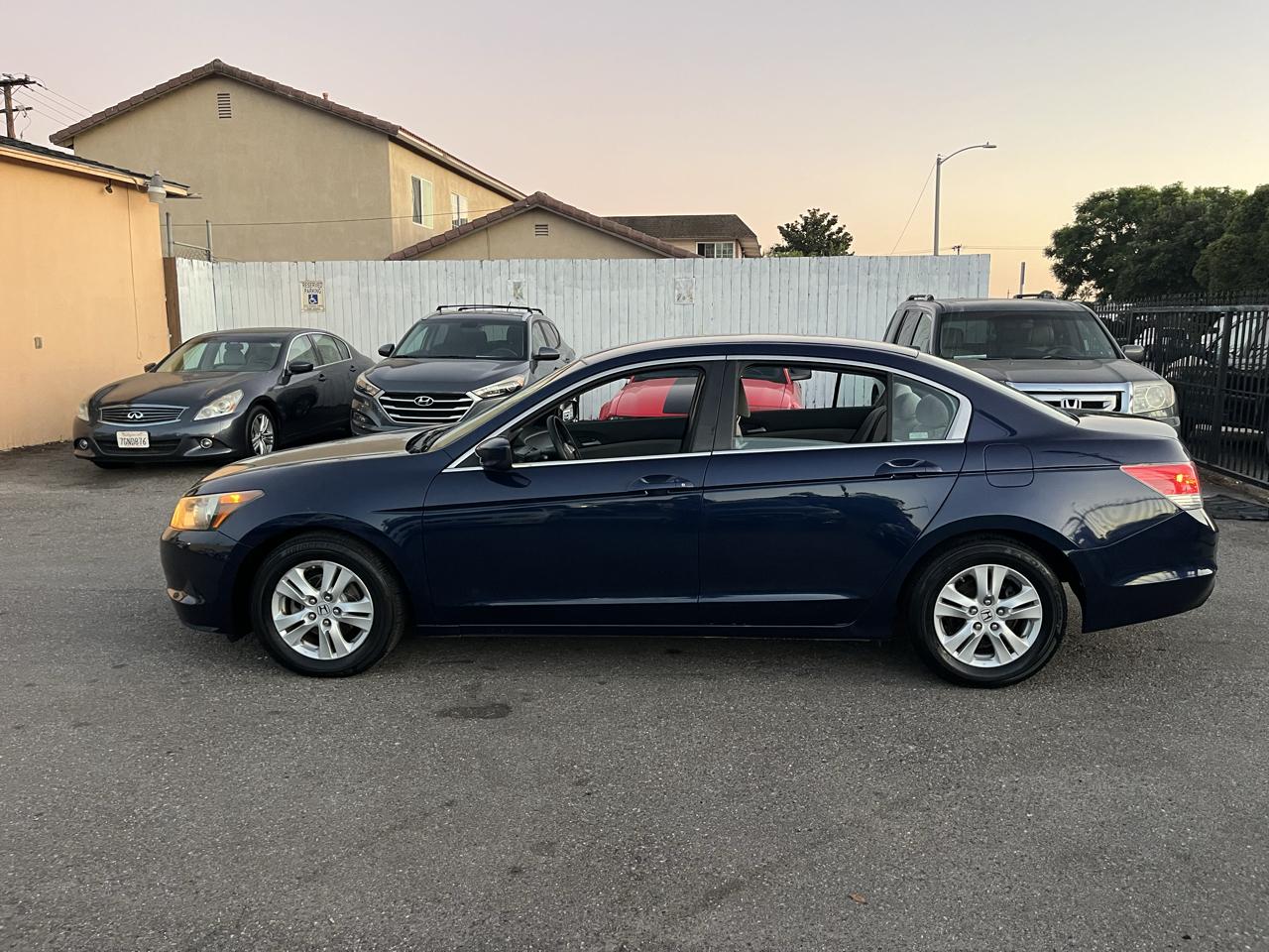 Honda Accord LX-P Sedan AT 2009
