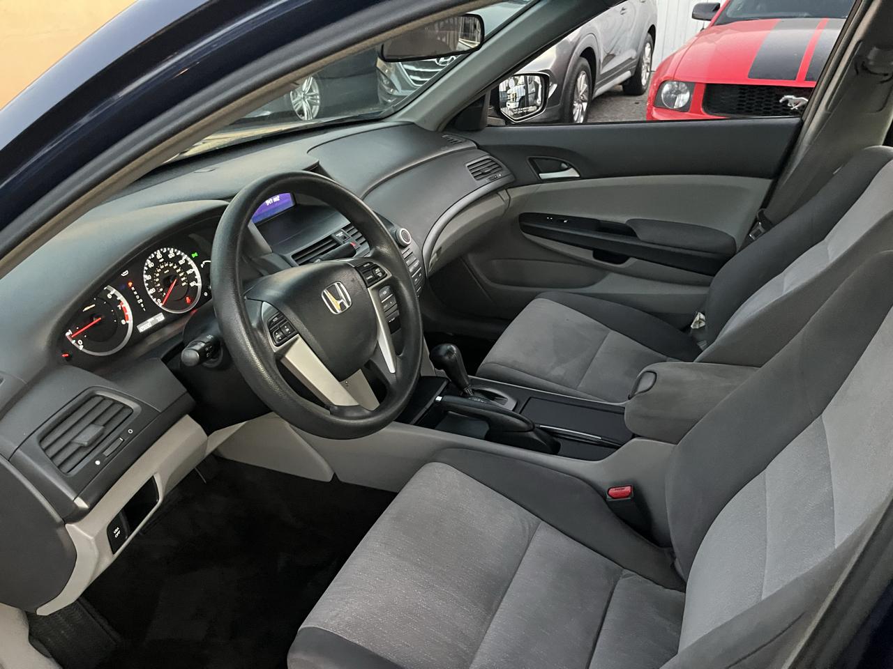 Honda Accord LX-P Sedan AT 2009