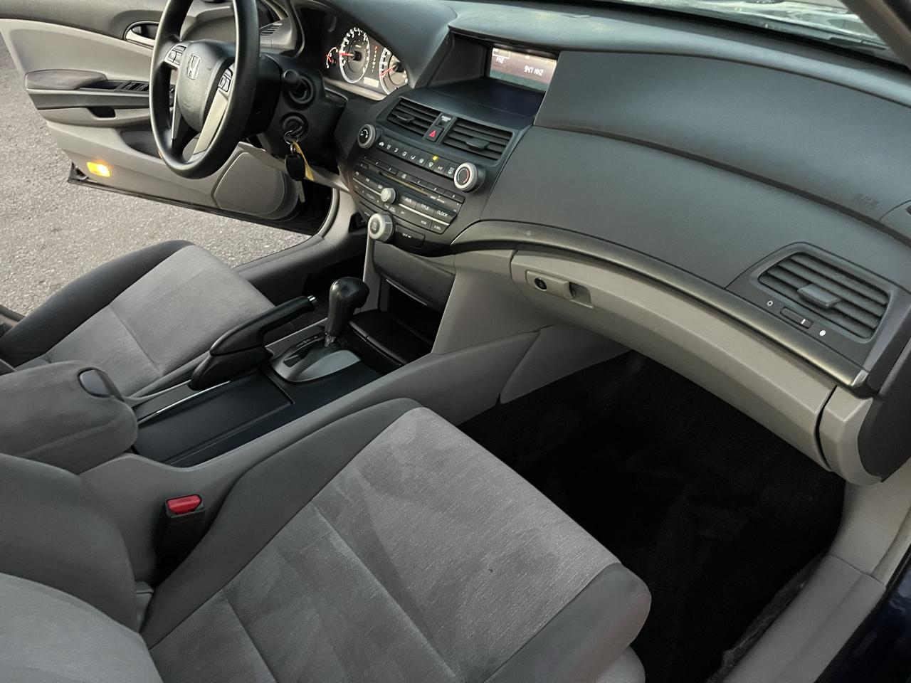 Honda Accord LX-P Sedan AT 2009