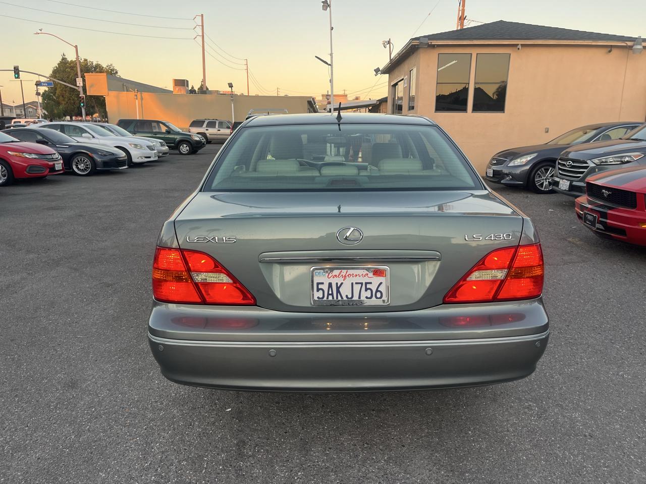 Lexus LS 430 Sedan 2003