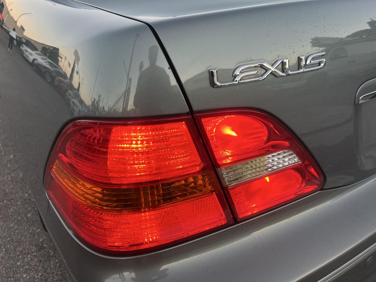 Lexus LS 430 Sedan 2003