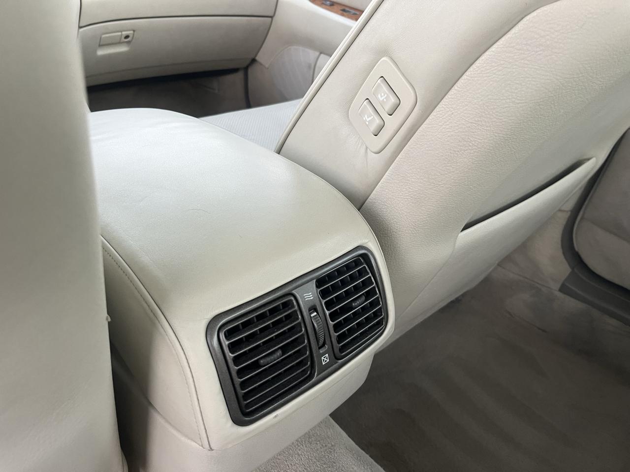 Lexus LS 430 Sedan 2003